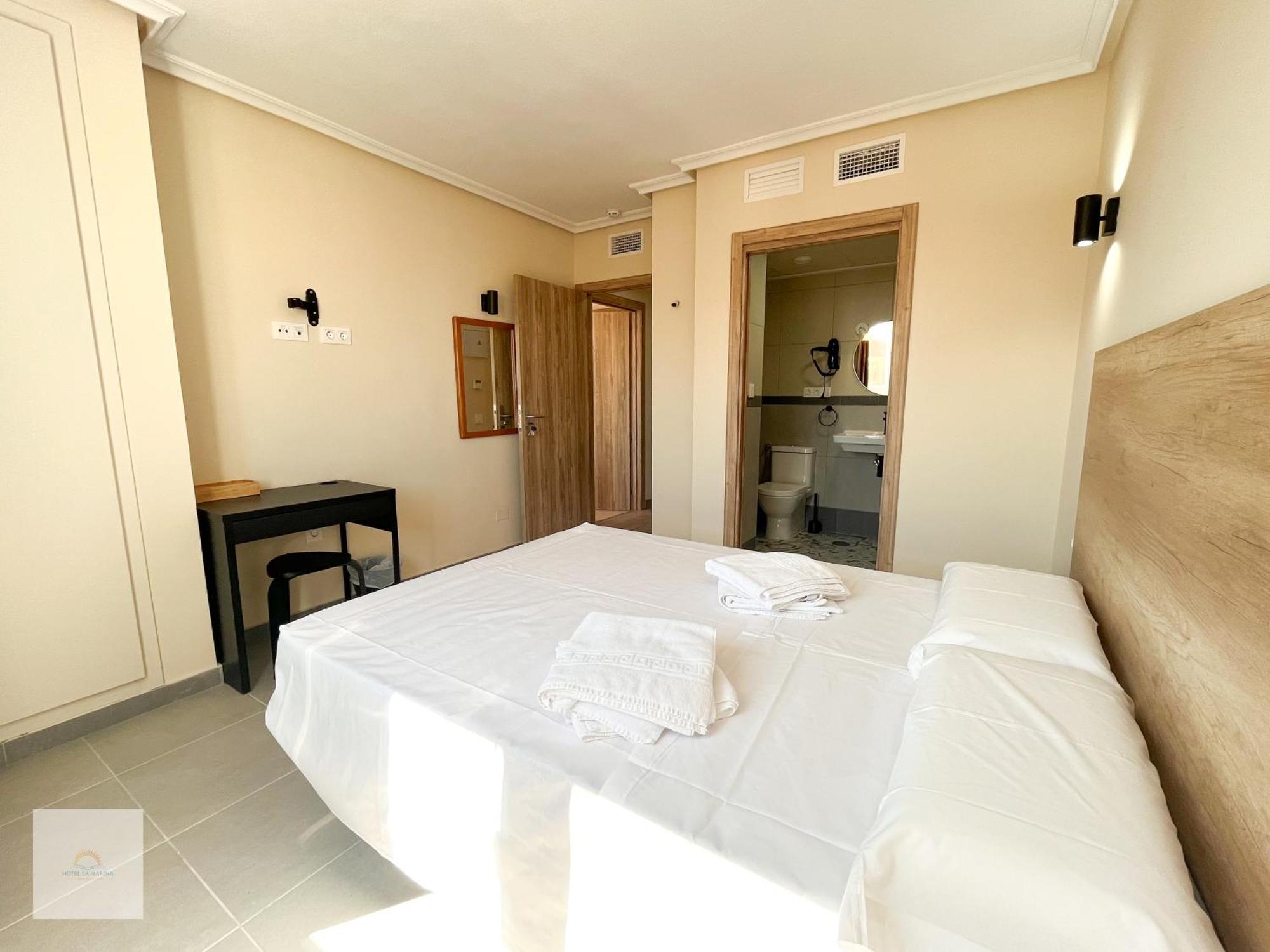 Hotel La Marina Elche Exterior photo